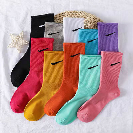 Hook Socks Women's Ins Korean Style Mid-tube Solid Color Nk Stockings Japanese Style Cute Autumn And Winter Thick Sports Socks For Couples